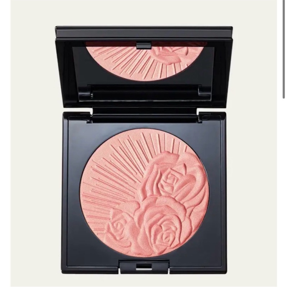 NEW! Pat McGrath Divine Blush in Fleurtatious soft beige pink demi-matte